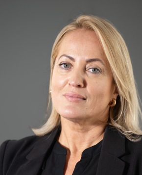 Niamh Newman, M.Econ.Sc. (Master’s in Economics), Diploma in Executive Coaching (Association for Coaching / LBCAI accredited), QQI Level 6 Train the Trainer, Licensed MBTI Level 1 Practitioner, Facilitator of ILM Leadership & Management Qualifications, Kirkpatrick Four Levels Evaluation, Qualified Financial Advisor (QFA – Institute of Bankers in Ireland)